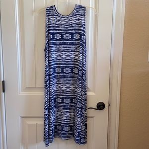Time and Tru blue and white dress